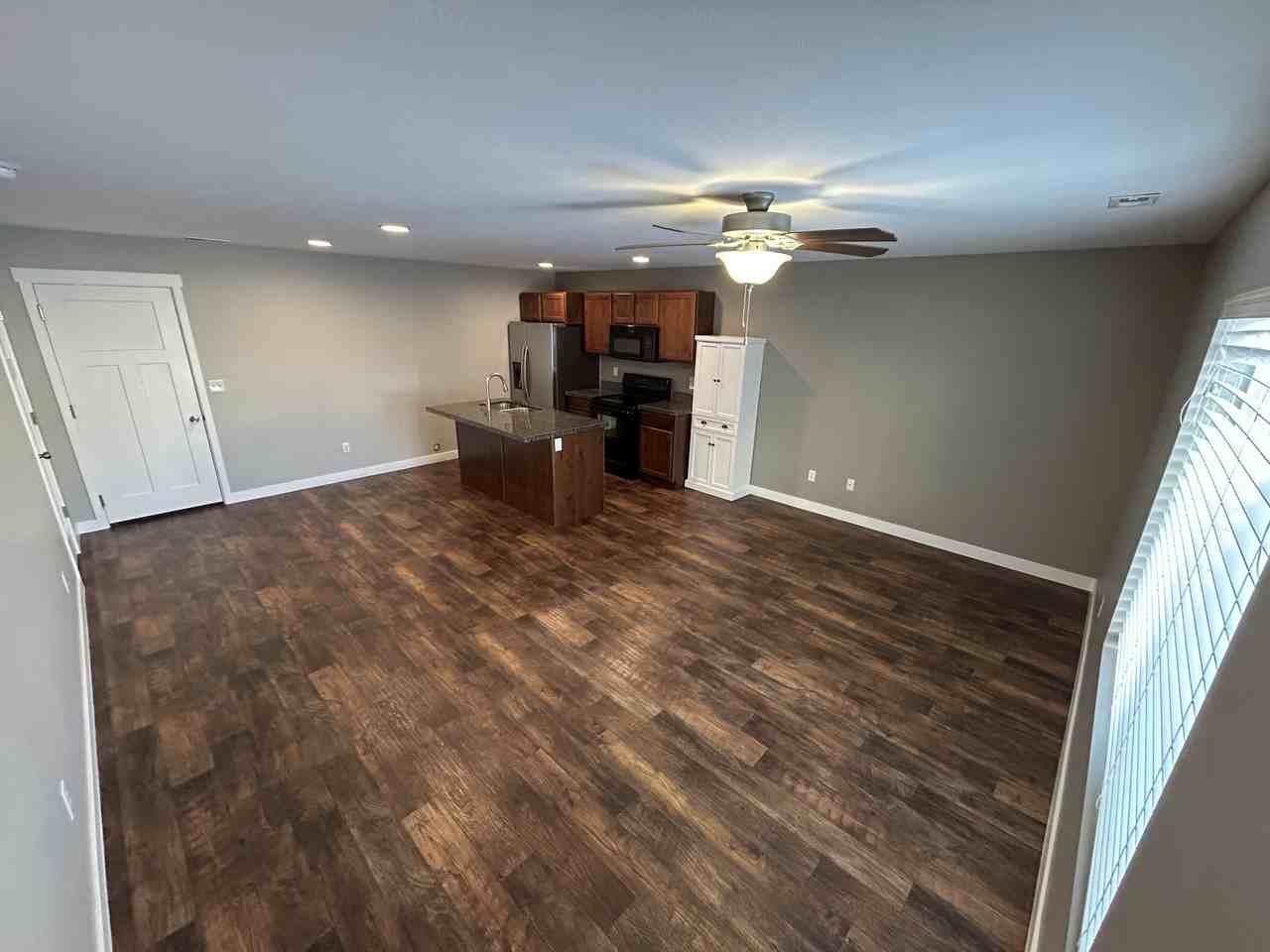 14369 S Oakfield Way - Photo 3 of 17