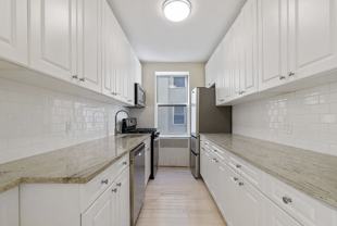 1775 E 18th St #3R - Photo 1 of 1
