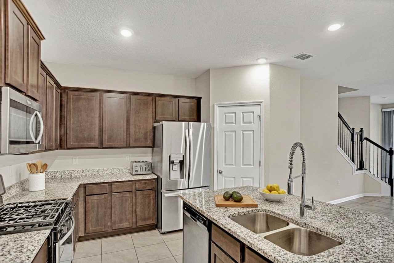 443 Coastline Way - Photo 3 of 28