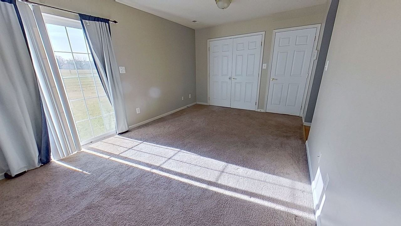 4077 Majestic Ct - Photo 6 of 15