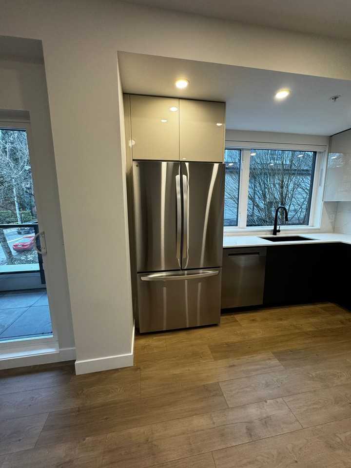 15341 17 Avenue #210 - Photo 7 of 27