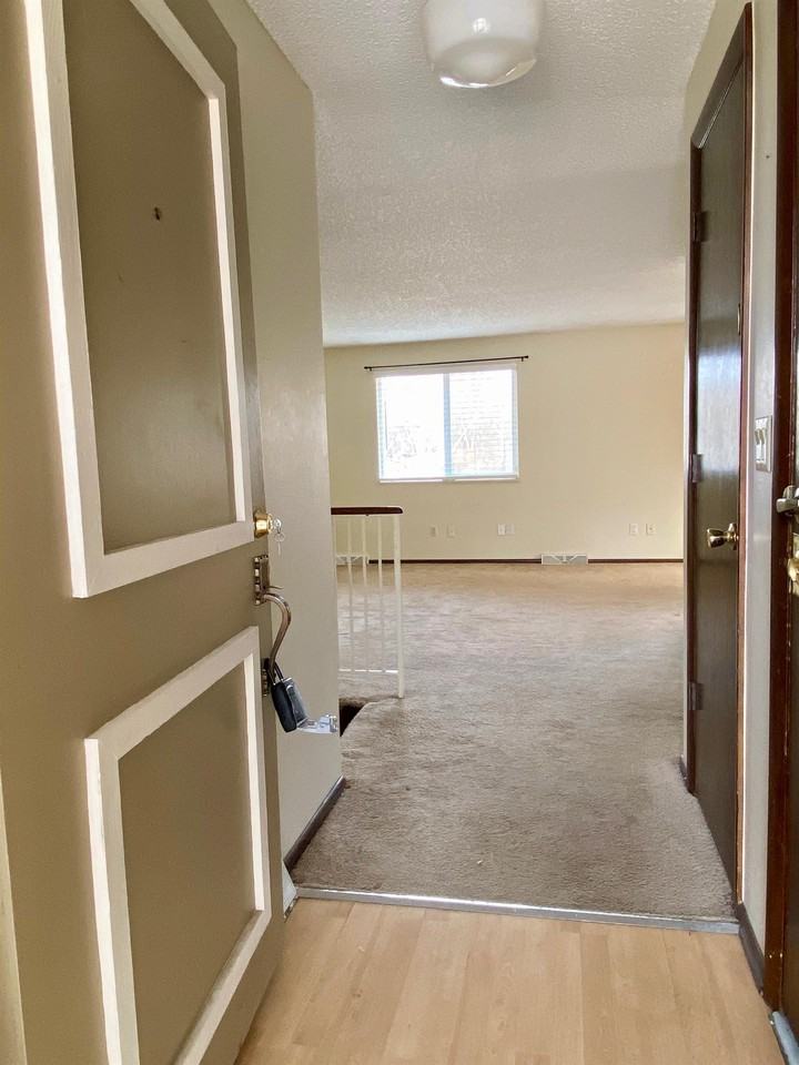 10860 Utica Ct #1 - Photo 4 of 31