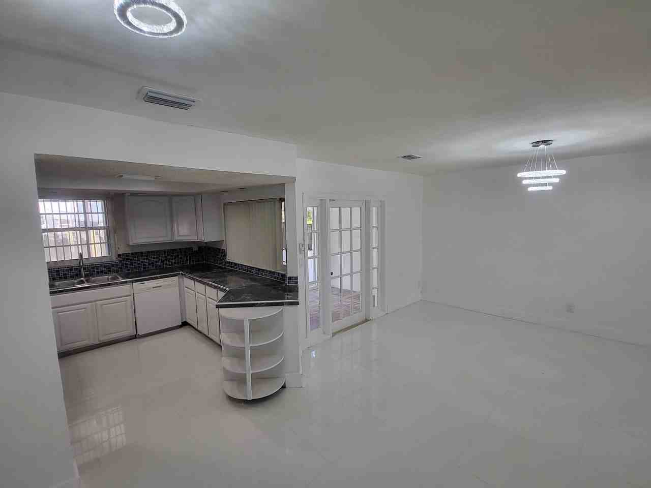 8139 Sw 209th St #8139 - Photo 2 of 18