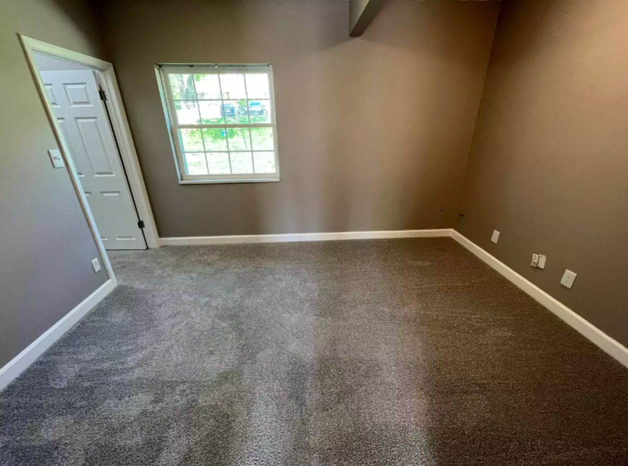 4909 Sunnyside Ct - Photo 5 of 9