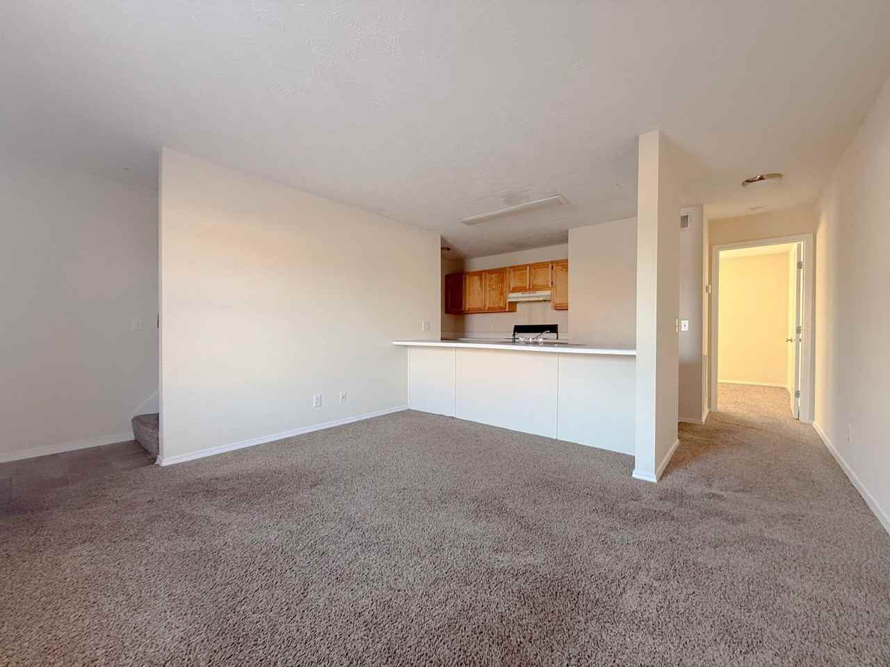 640 W Stevens St - Photo 4 of 23