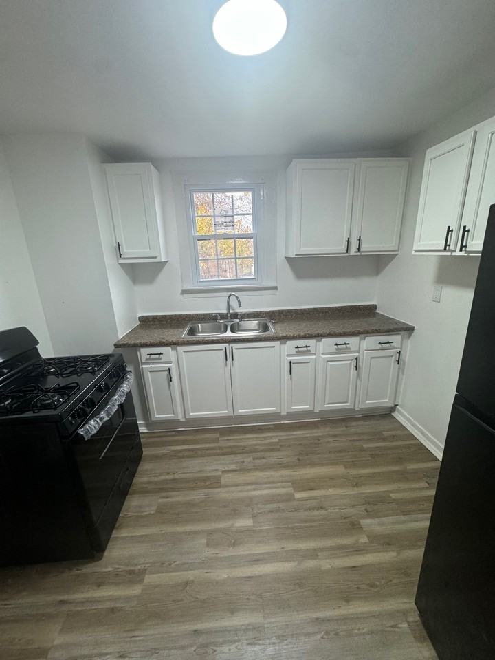 275 Greensburg Pike #1 - Photo 5 of 11