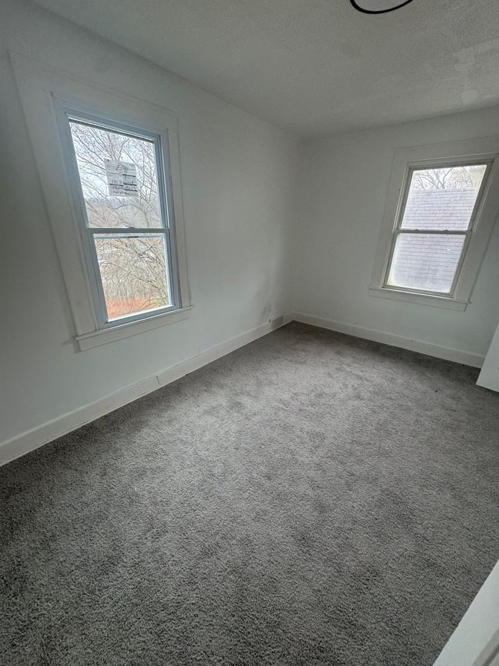 275 Greensburg Pike #1 - Photo 7 of 11