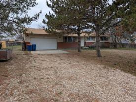 7523 S Cowen St - Photo 1 of 1