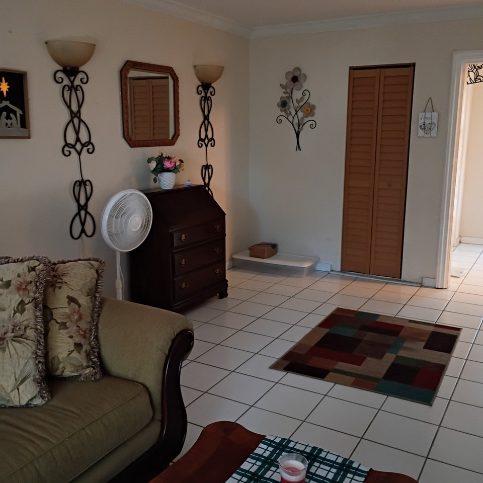 221 Arthur Avenue #B - Photo 4 of 17