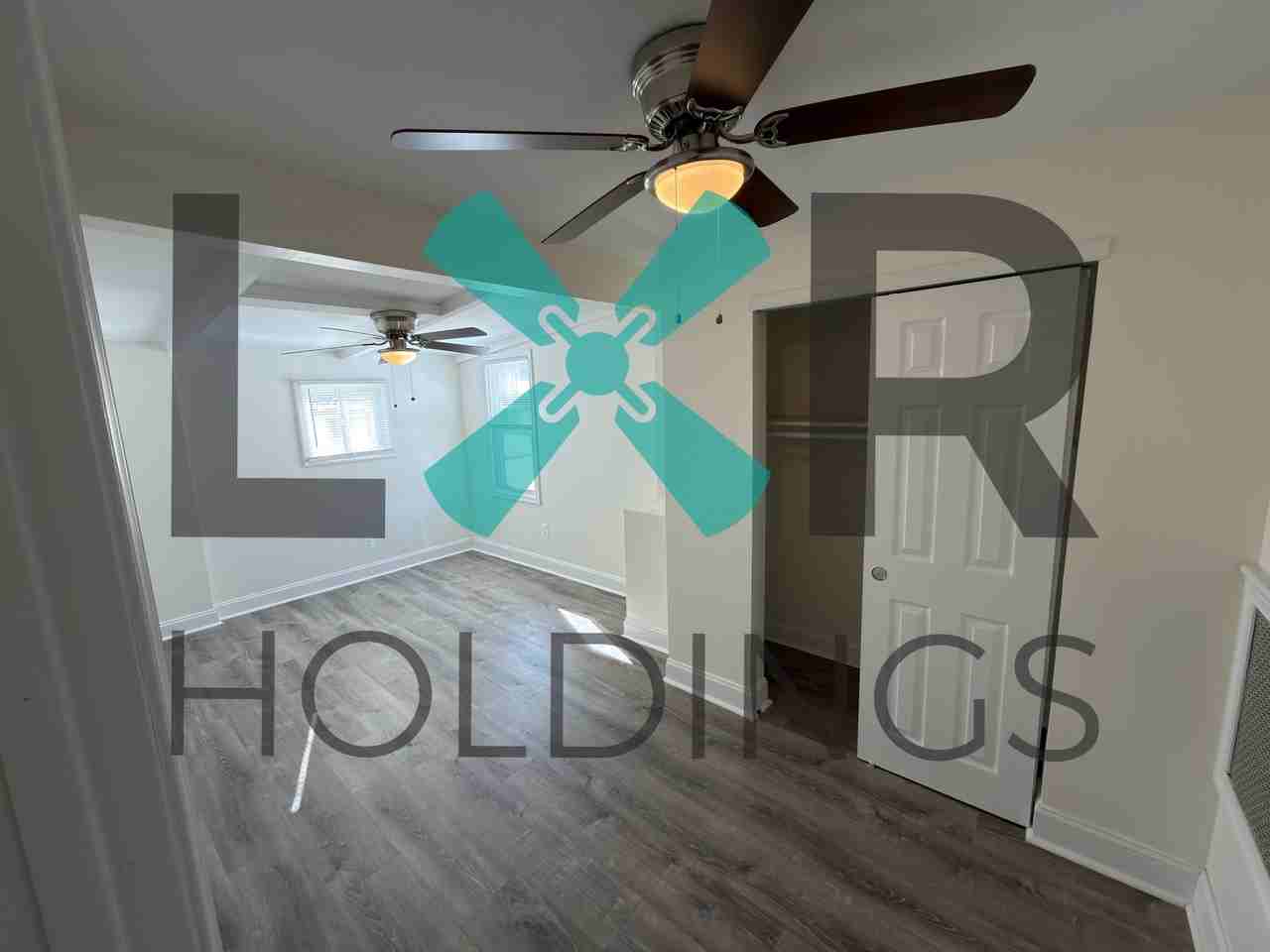 3528 W 9th St #A - Photo 5 of 10