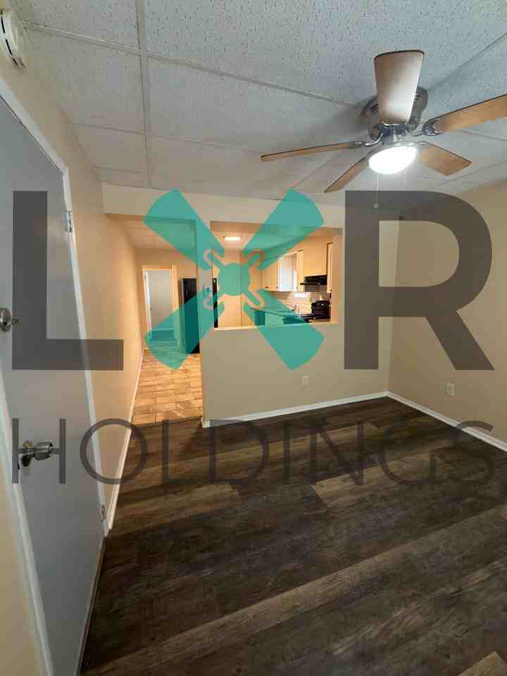 506 Market St #1 - Photo 2 of 8