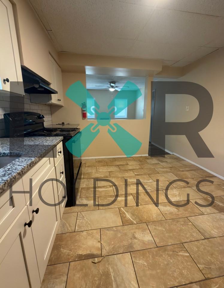 506 Market St #1 - Photo 4 of 8