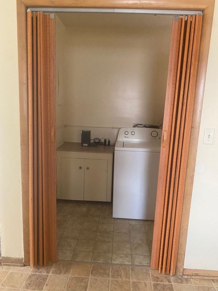 730 E 12th St - Photo 5 of 19