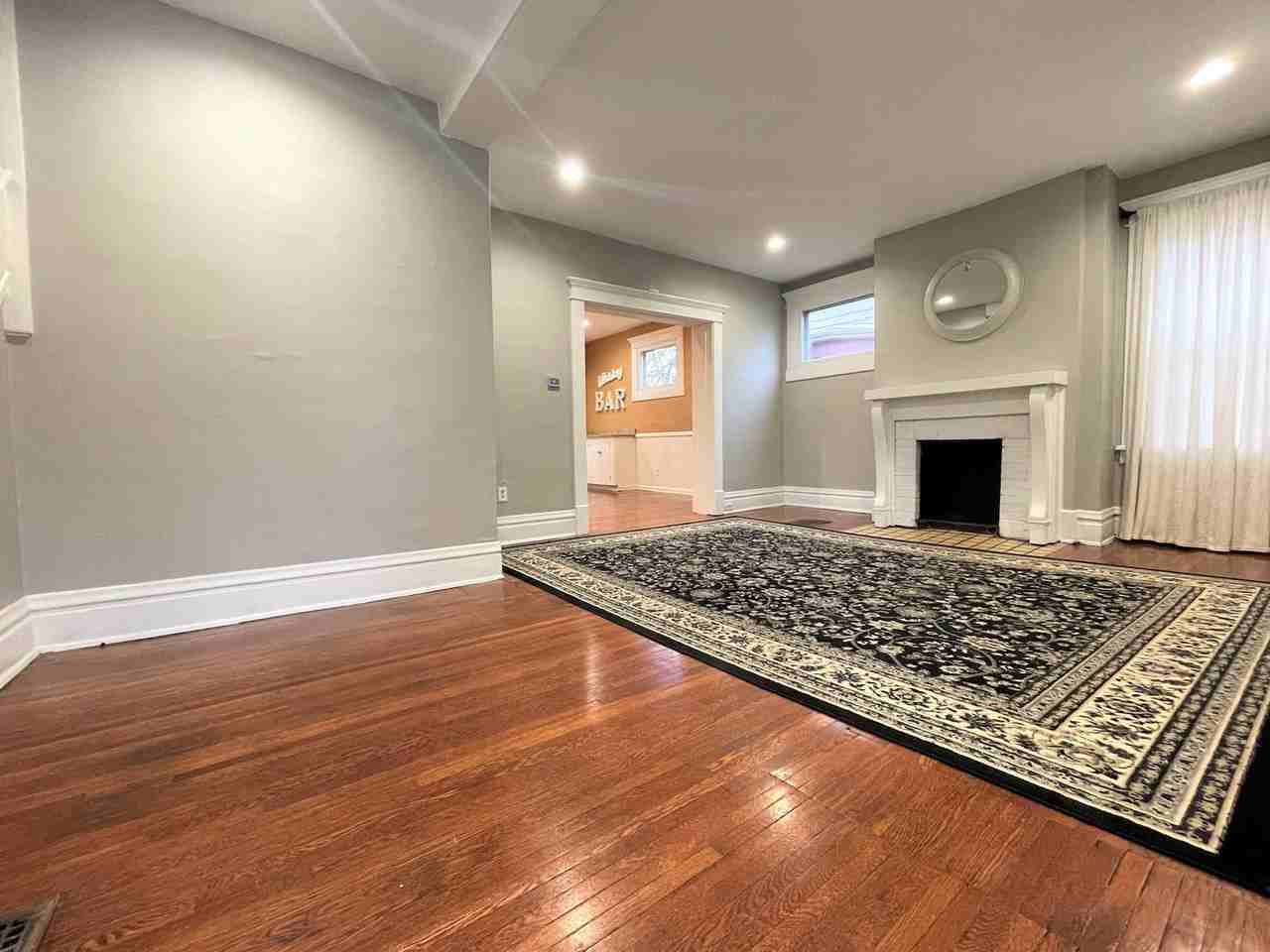 381 Alden Ave - Photo 5 of 37