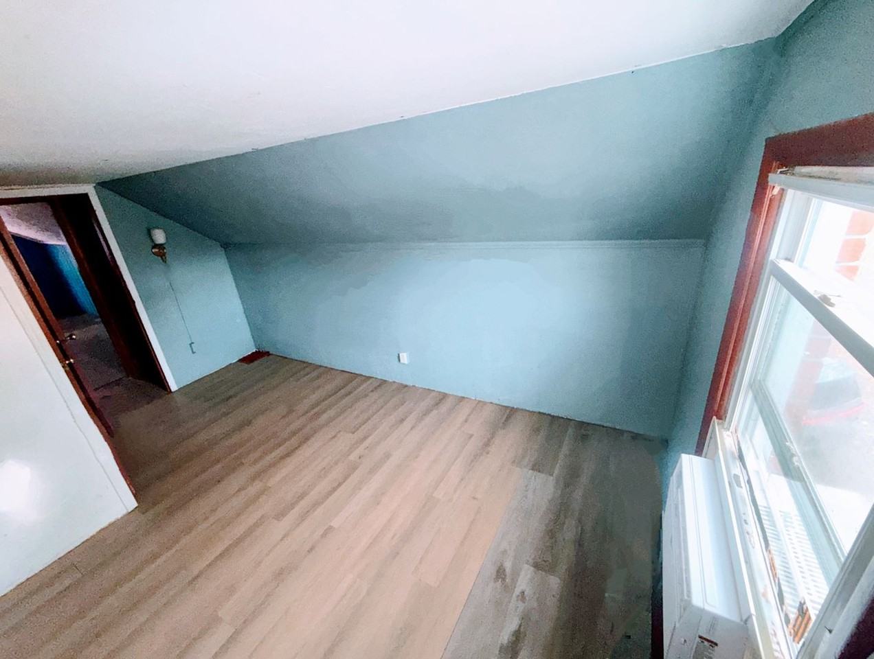 1125 Loretta St - Photo 4 of 25