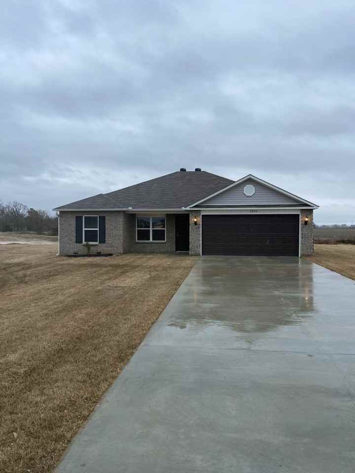 3840 Travers Ln - Photo 4 of 20