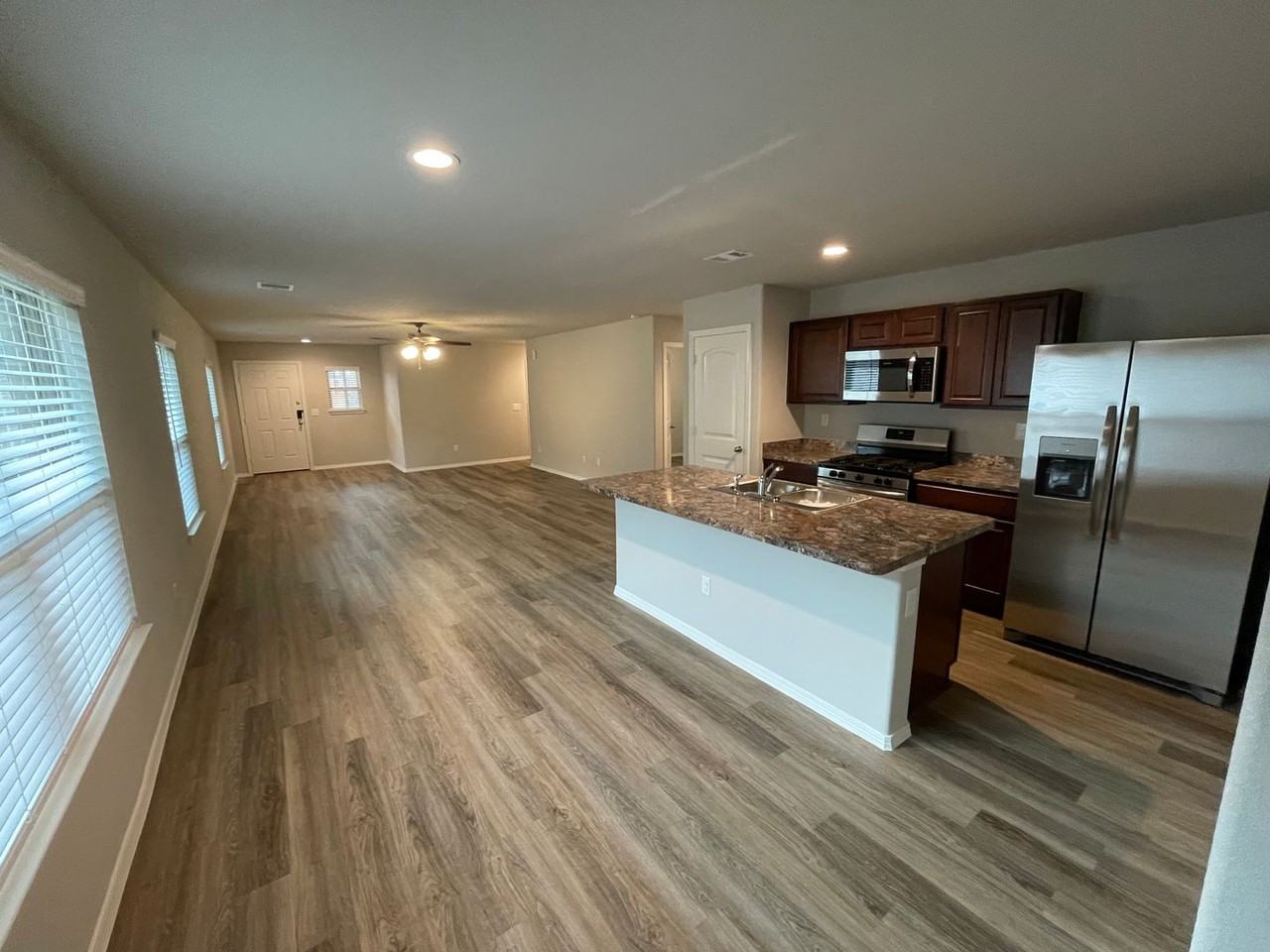 727 Long Cedar Dr - Photo 6 of 19