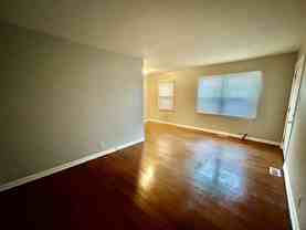 1201 N Broadway #4 - Photo 1 of 1