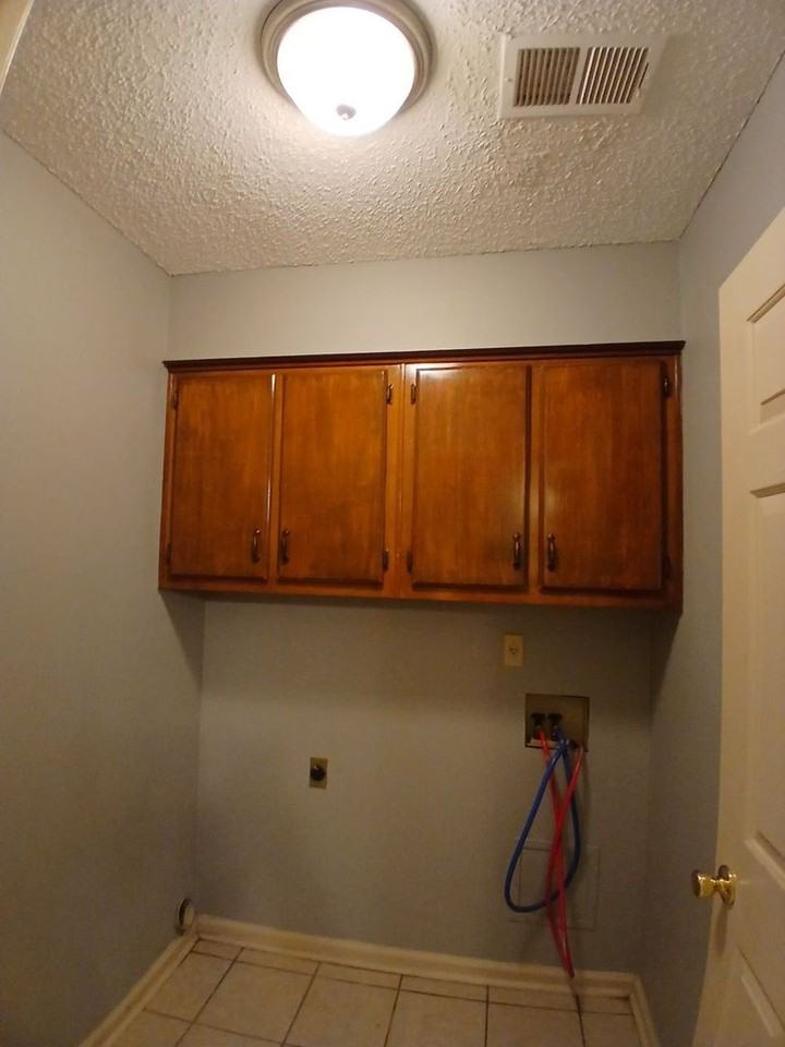 6405 Saginaw Rd - Photo 5 of 10