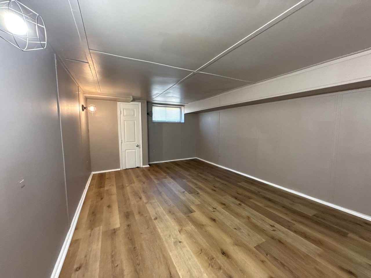 820 N Curley St - Photo 7 of 17