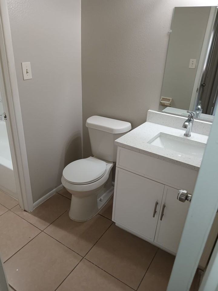 1428 Holden Ave #C - Photo 7 of 9