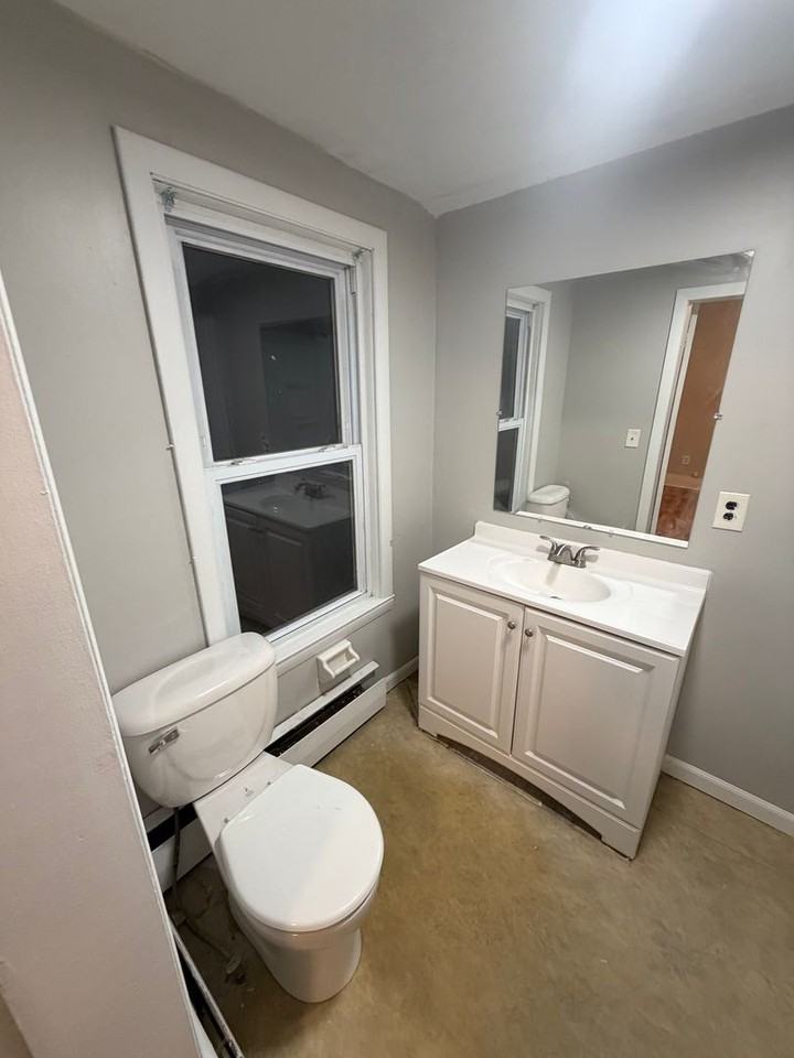 12 Harwinton Ave - Photo 4 of 12