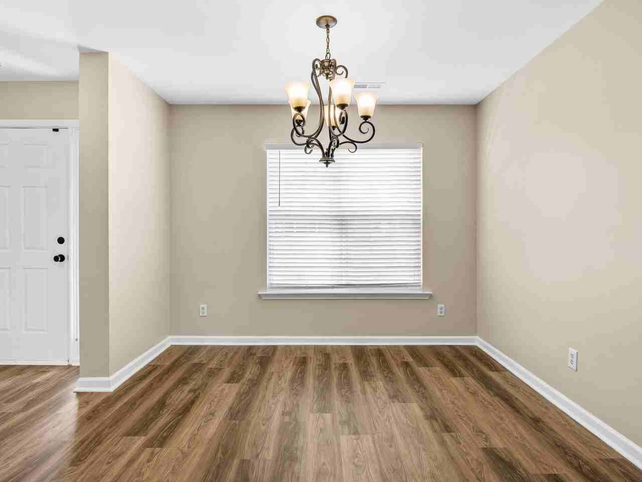 681 Thornbird Cir - Photo 5 of 37