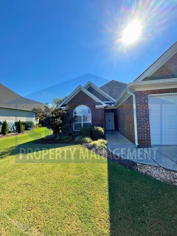 7842 Laurelton Dr - Photo 3 of 5