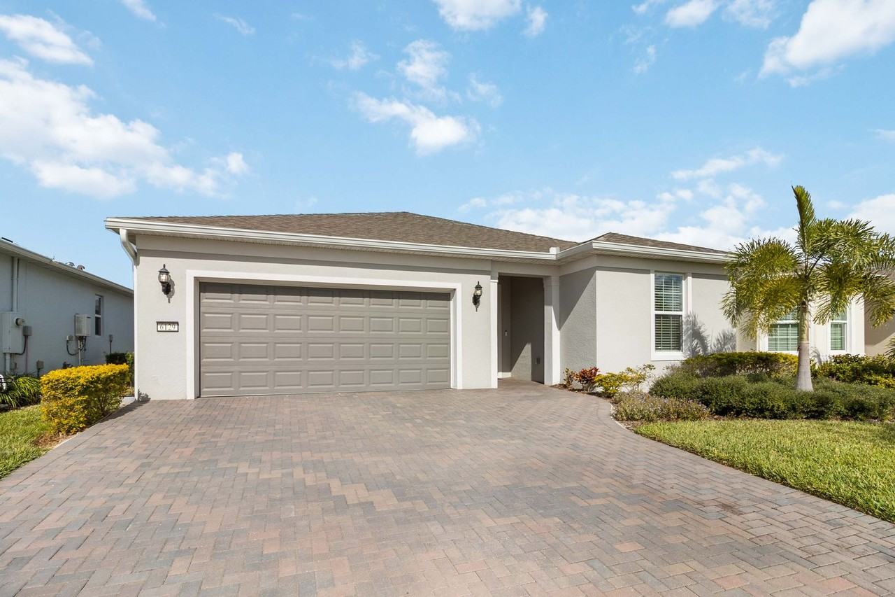 6129 Citrus Grove Ct - Photo 2 of 45