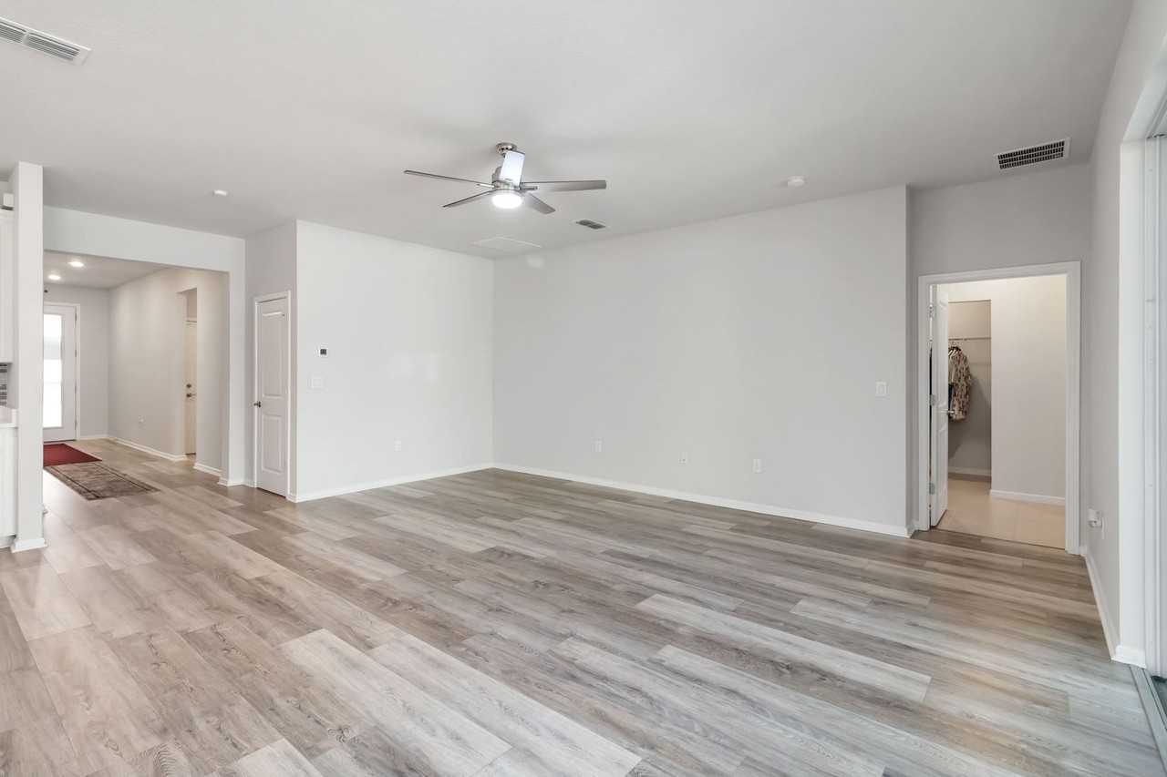 6129 Citrus Grove Ct - Photo 4 of 45