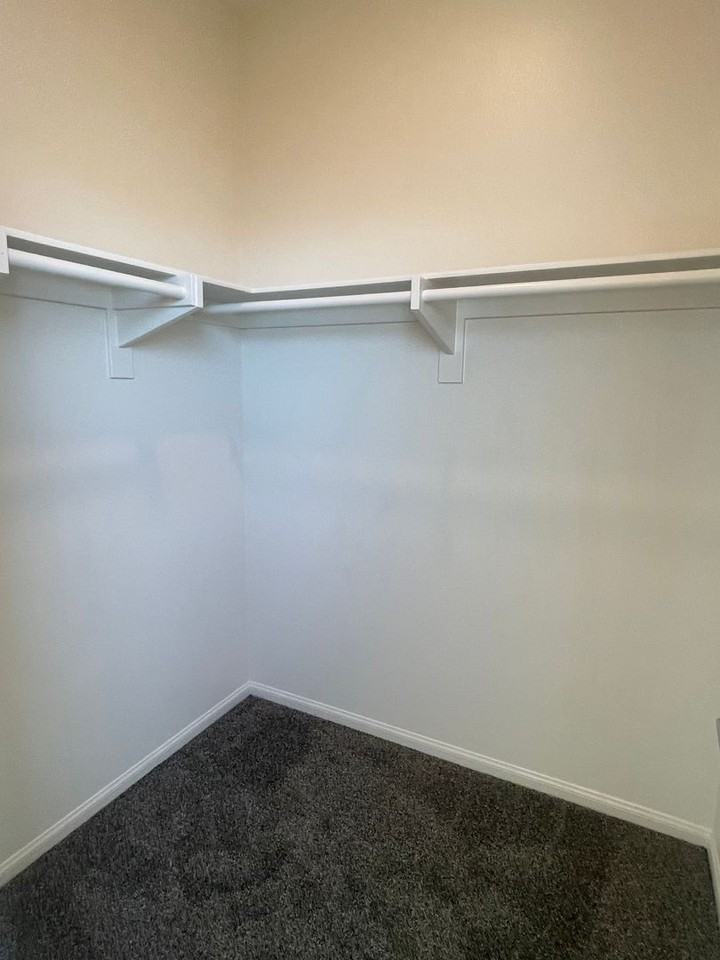 2040 Mindoro Ln #4 - Photo 7 of 26