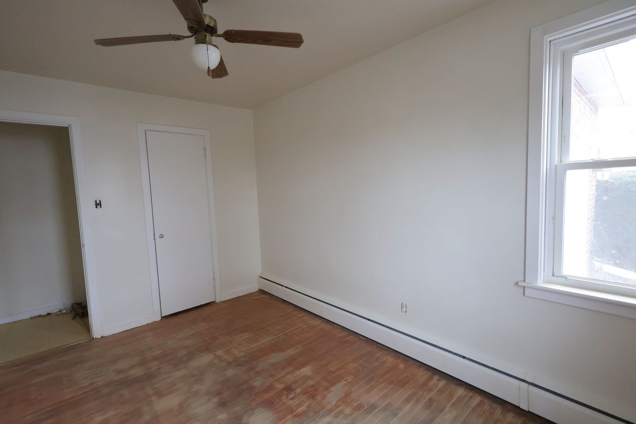 202 N Grant St - Photo 7 of 12