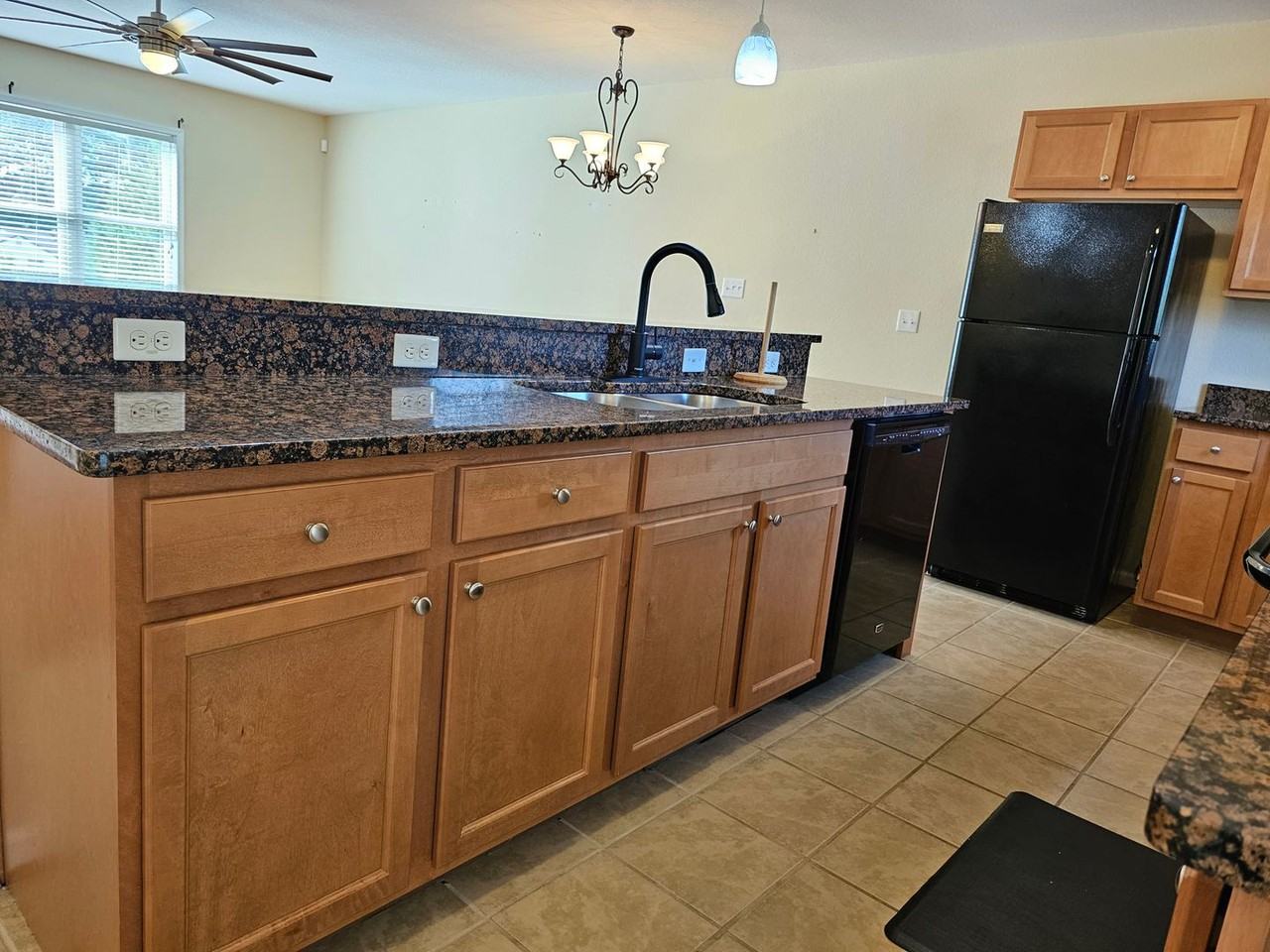 135 S Comanche Cluster - Photo 7 of 20