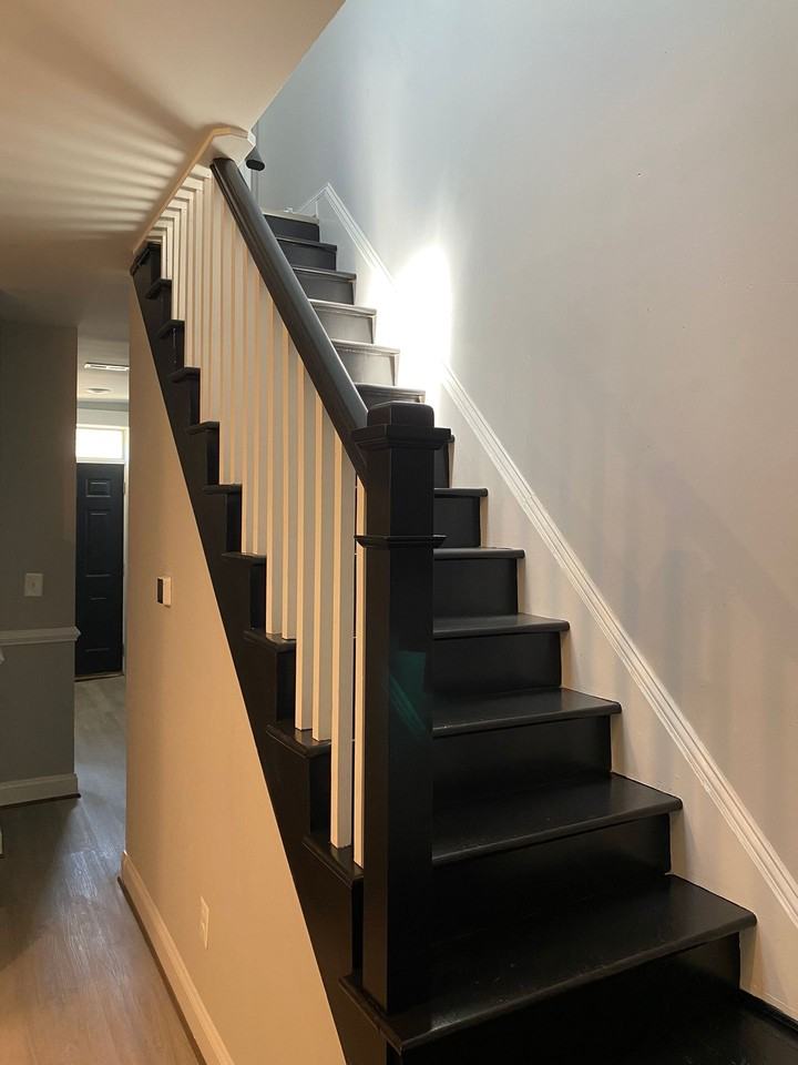 146 146 North East Avenue - D  Available $850 - Photo 3 of 19