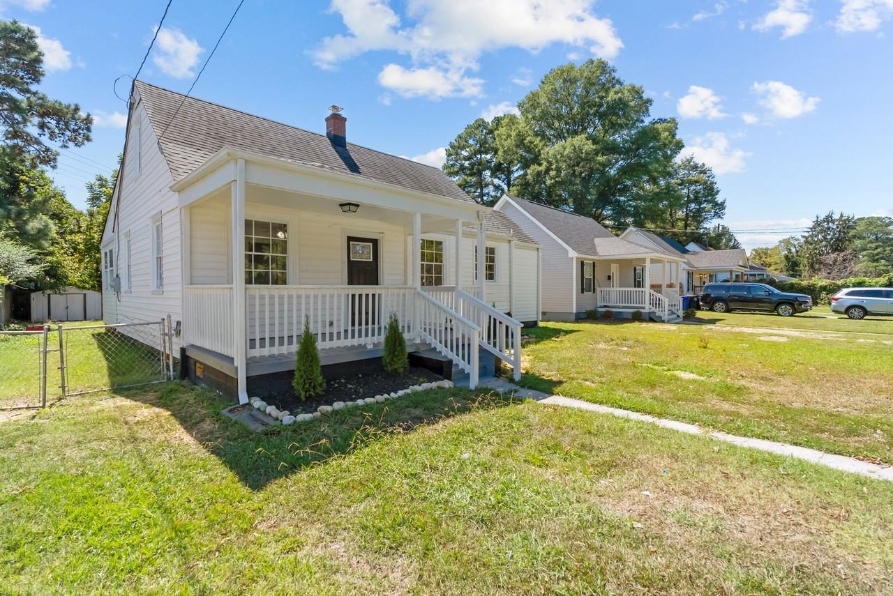 3403 Commonwealth Ave - Photo 2 of 41