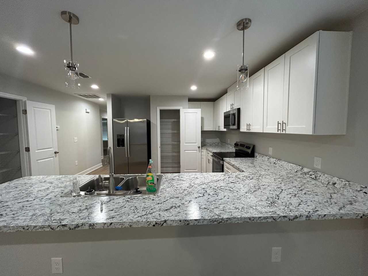 2207 Holton St - Photo 6 of 29