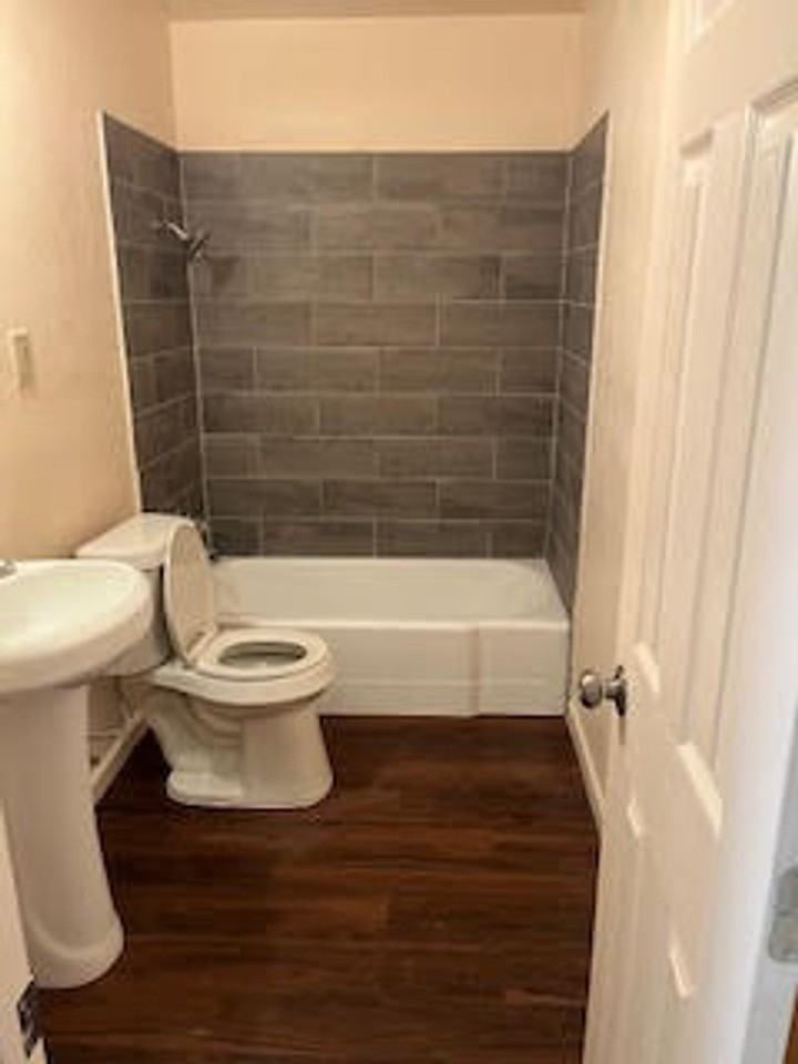 3576 Regal Rd - Photo 6 of 24