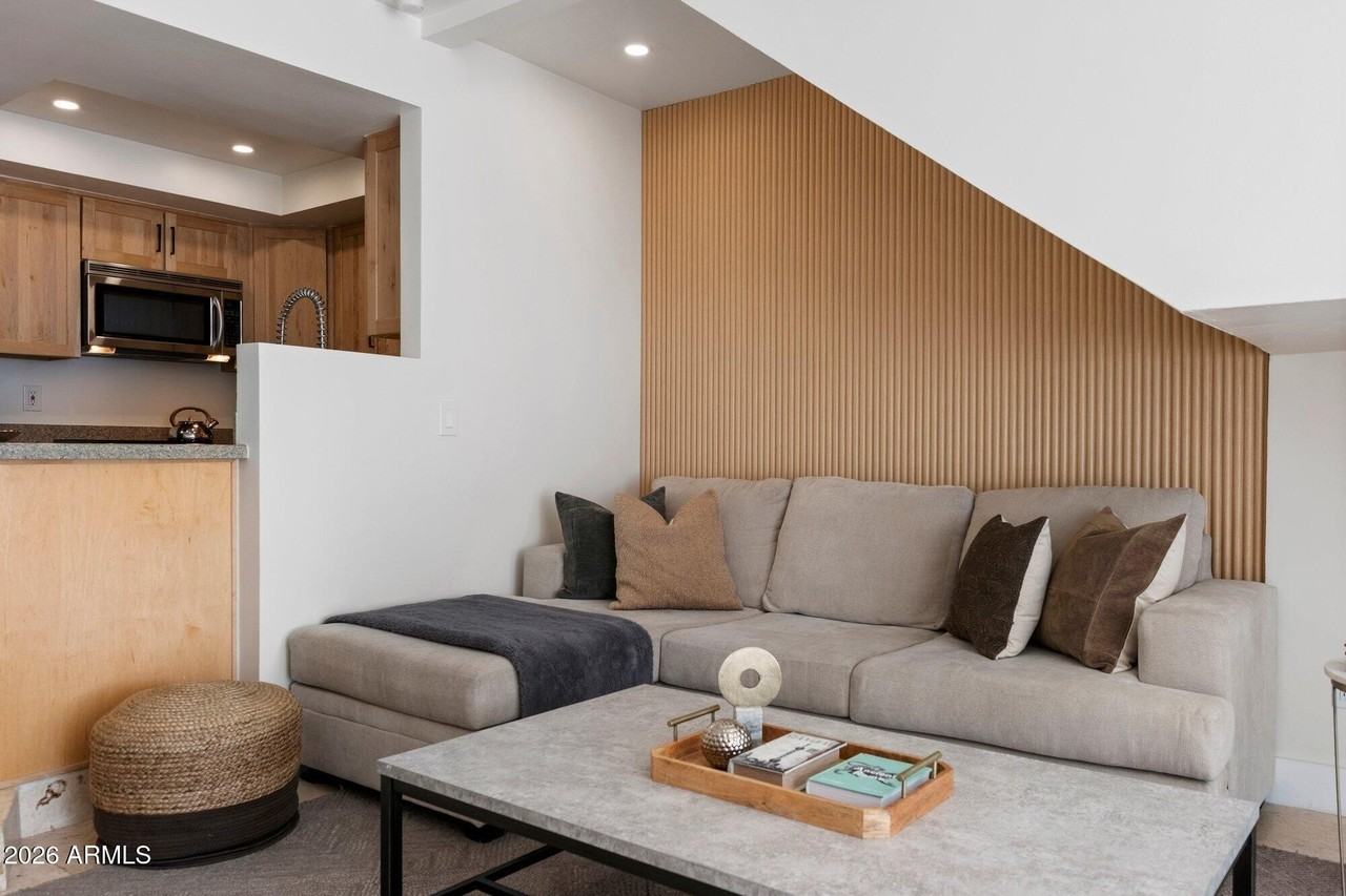 1820 E Morten Ave #117 - Photo 7 of 31