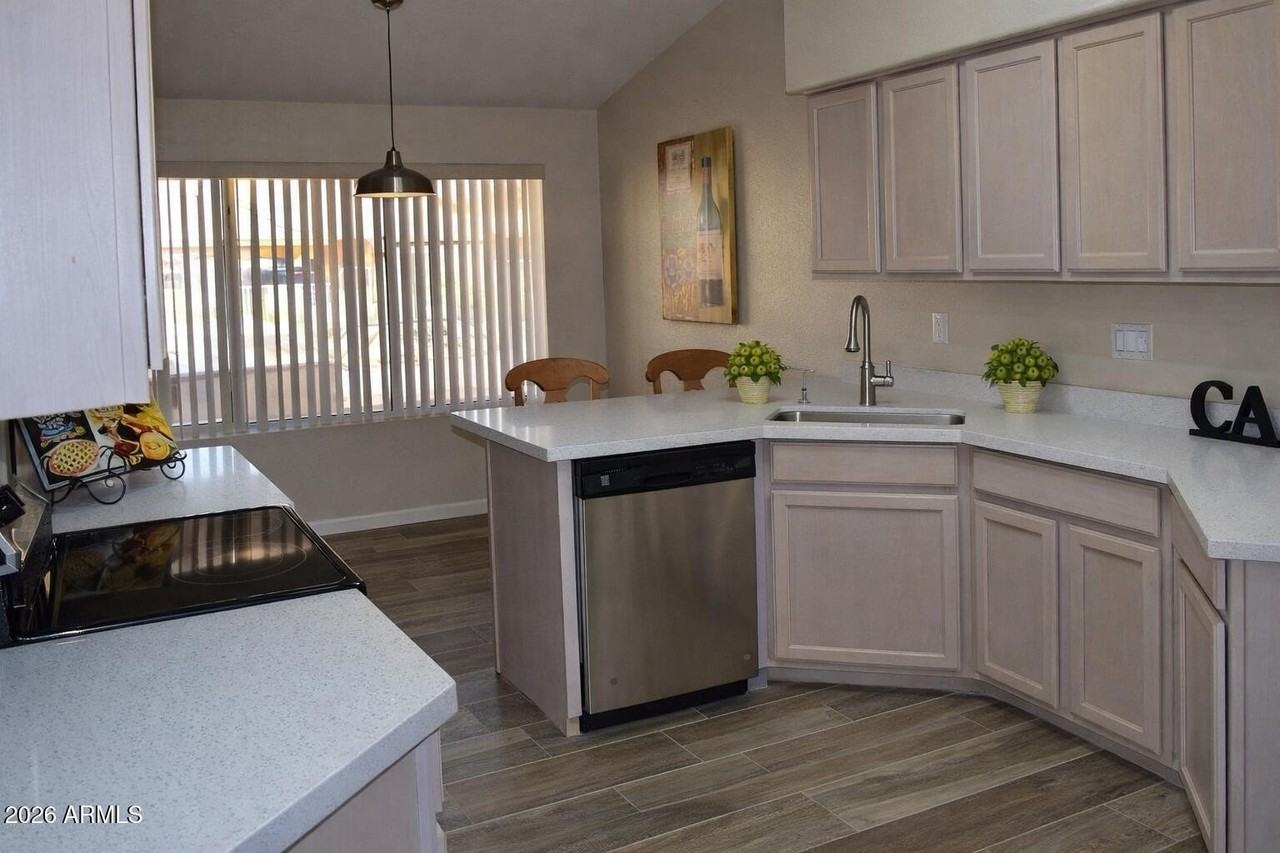 8508 W Kimberly Way - Photo 2 of 6