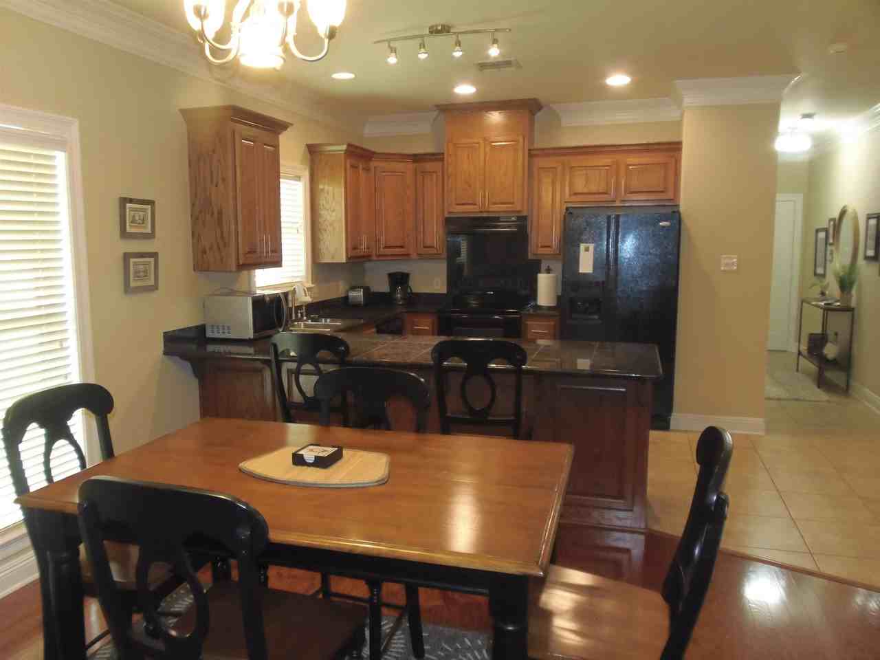 201 Harkey Dr - Photo 6 of 14