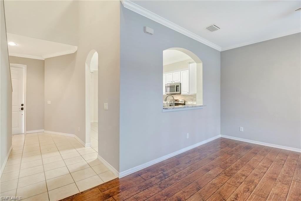 9801 Foxhall Way Unit 4 #4 - Photo 6 of 23