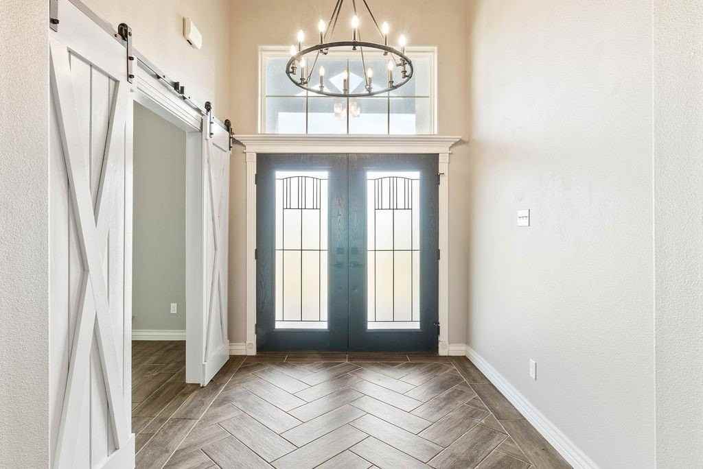 6405 Kobe Dr - Photo 3 of 30