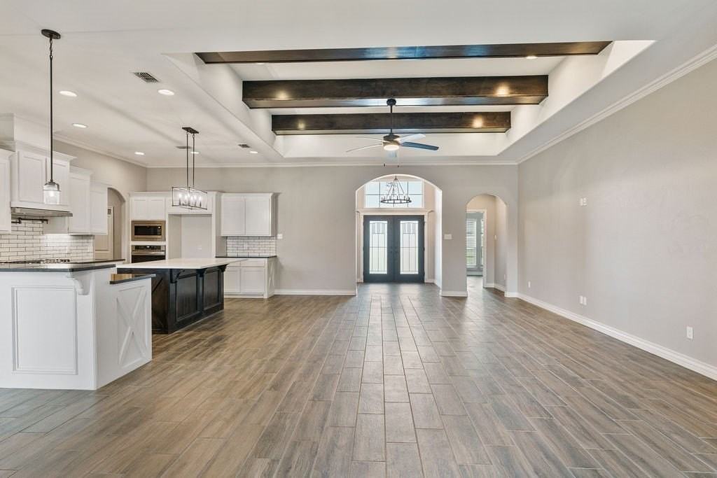 6405 Kobe Dr - Photo 7 of 30