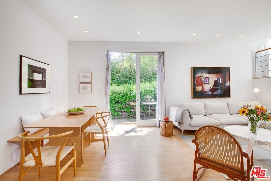 757 1/2 Milwood Ave - Photo 7 of 45