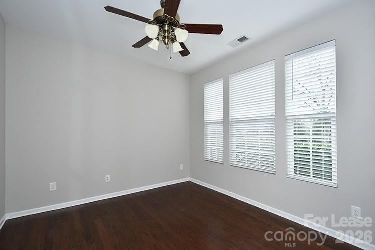 8204 Viewpoint Ln - Photo 4 of 27