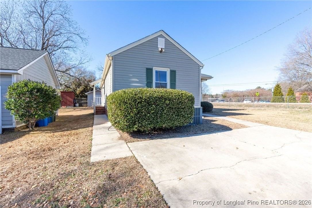 6341 Cliffdale Rd - Photo 4 of 20