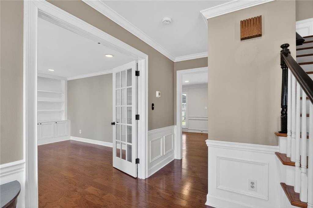 5340 Tally Green Dr - Photo 2 of 22