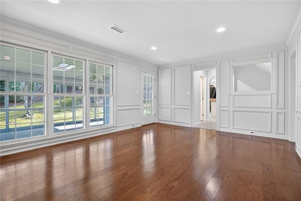 5340 Tally Green Dr - Photo 5 of 22