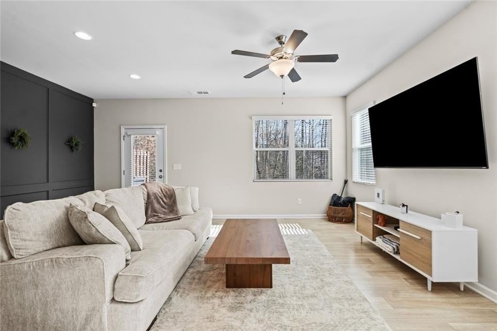 2830 Ridgeview Dr Sw - Photo 4 of 26