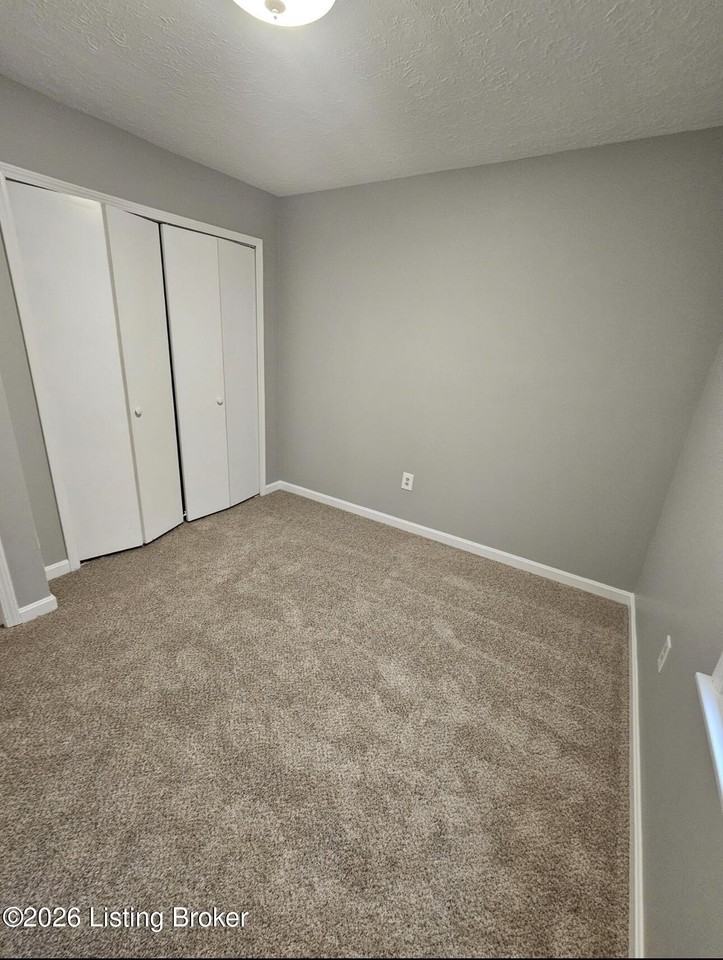 1110 Keane Ave - Photo 6 of 11